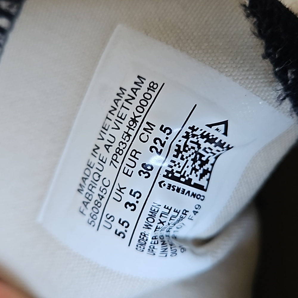 Converse Black Canvas High-Tops with White Details - Picture 7 of 8
